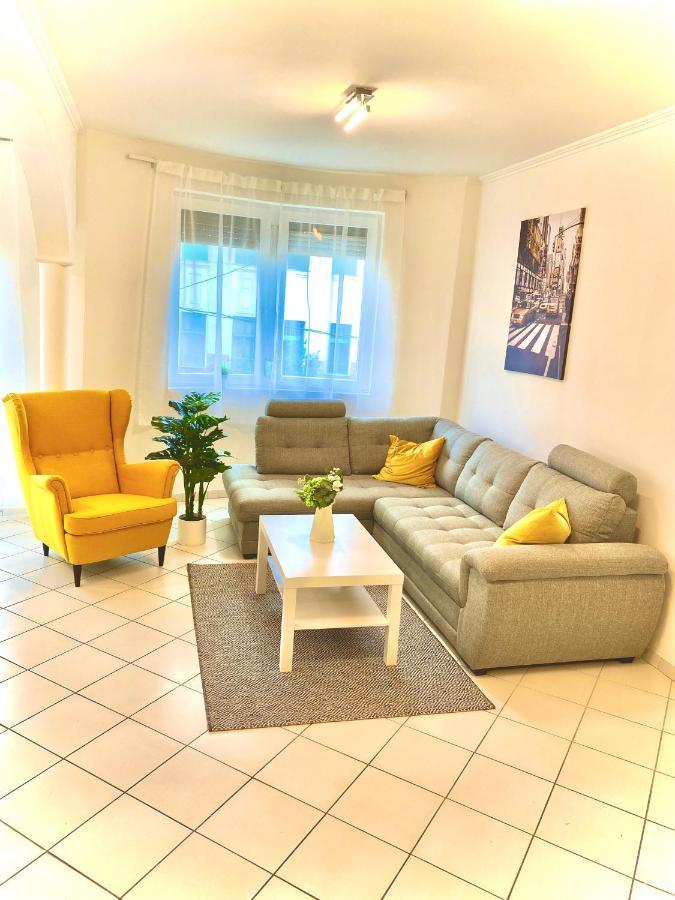 Mirell Apartman 塞格德 外观 照片